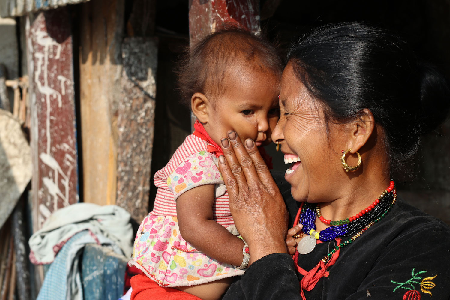 Wir unterstützen SELBSTHILFE UND EMPOWERMENT IN NEPAL