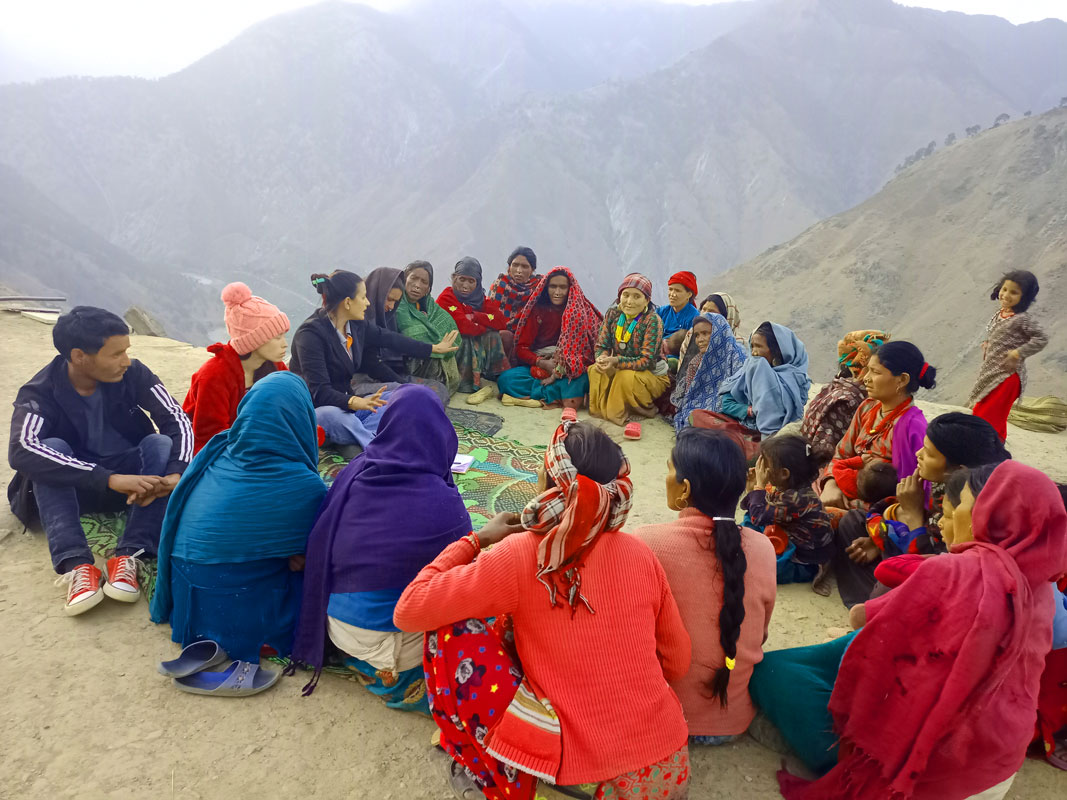 Frauen in Mugu