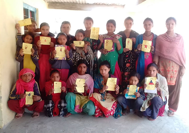 Teilnehmerinnen des Mädchen-Empowerment-Programms in Photu